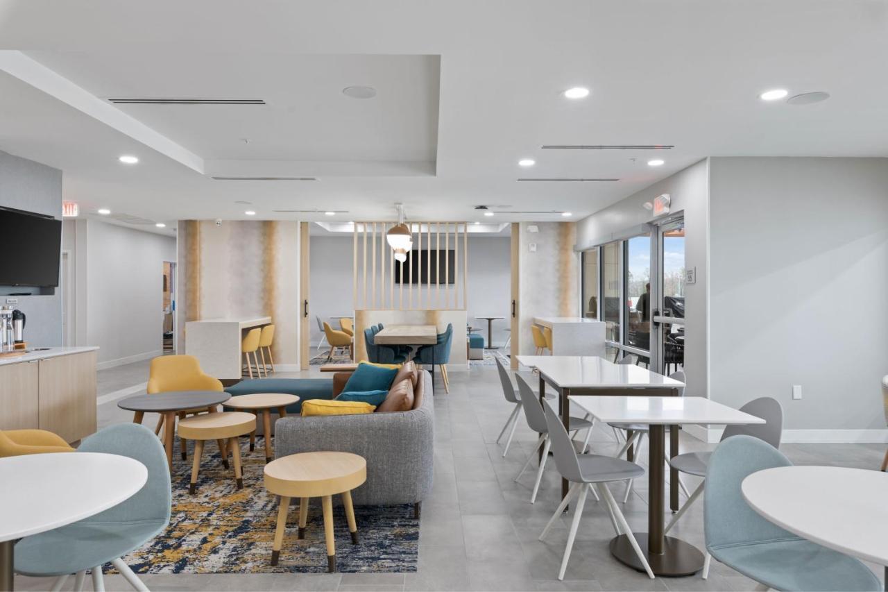 Towneplace Suites By Marriott White Hall Eksteriør billede