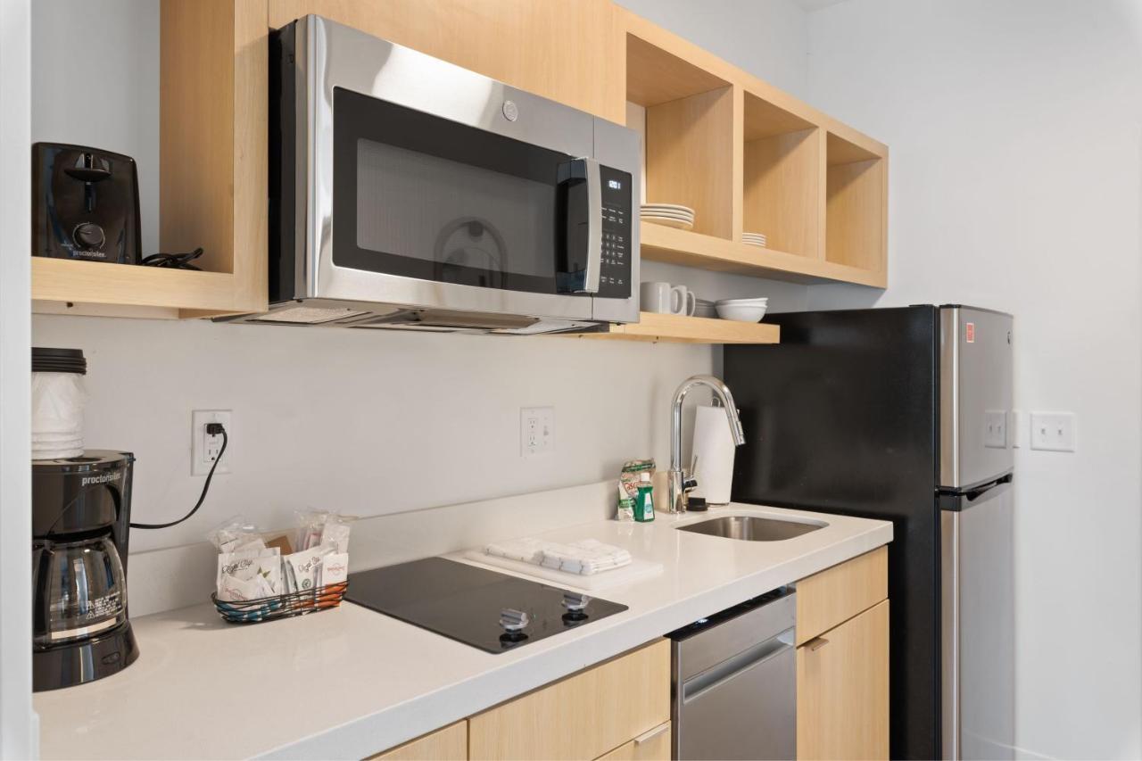 Towneplace Suites By Marriott White Hall Eksteriør billede