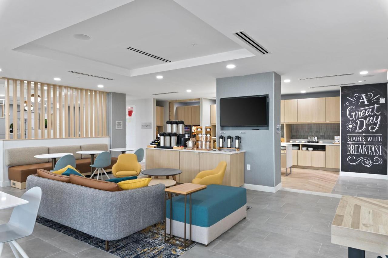 Towneplace Suites By Marriott White Hall Eksteriør billede